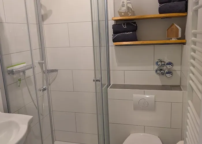 Klein Erna Apartman *